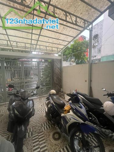 3 tầng 120m2 ngang 5.7x24 mặt tiền đường số 77 Tân Quy Q7 200m ra Nguyễn Thị Thập 18.2 tỷ - 2