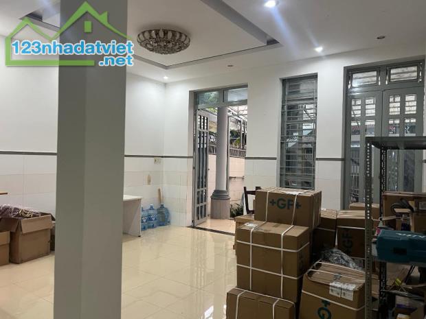 3 tầng 120m2 ngang 5.7x24 mặt tiền đường số 77 Tân Quy Q7 200m ra Nguyễn Thị Thập 18.2 tỷ - 3