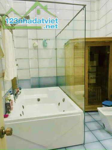 GẦN AEON MALL - MẶT TIỀN GIÁ HẺM - 2 TẦNG - 57M NGANG HƠN 5 NHỈNH 4 ĐỒNG - 4