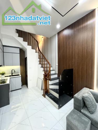 Bán nhà Tây Sơn nhà mới lô góc 2 mặt  thoáng 30m ra phố  full nội thất 25m giá 5.35 tỷ . - 1