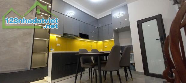 SIÊU PHẨM BÁT KHỐI - NHÀ MỚI XÂY - FULL NỘI THẤT - 2 PHÚT TỚI CẦU VĨNH TUY. - 4