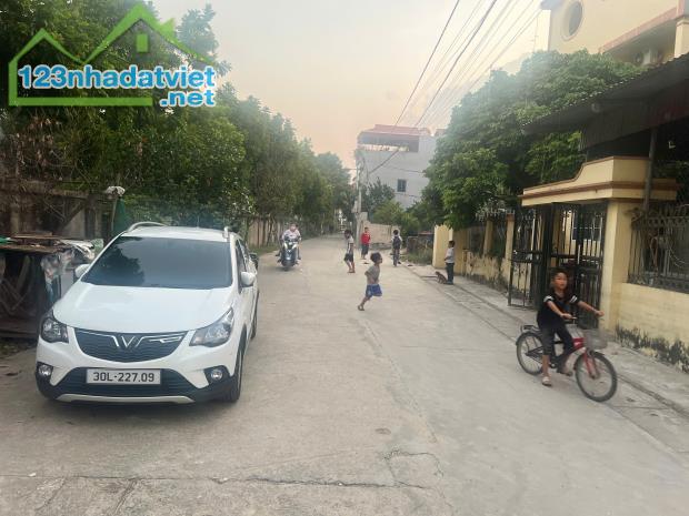 BÁN LÔ ĐẤT 98M² FULL THỔ CƯ - TRỤC KINH DOANH ĐẮC ĐỊA TẠI TT QUANG MINH