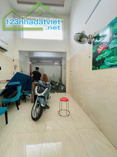 Góc CHính chủ, xe tải quay đầu Mặt tiền Lê Đức Thọ Q Gò vấp 12.7 tỷ 6PN-5WC - 2
