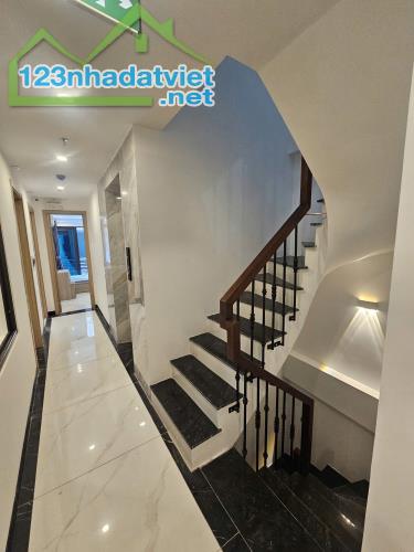 Cần bán gấp nhà dòng tiền cao phố Âu cơ 90m2, 6T, 20P khép kín đủ đồ, thang máy giá tốt - 2