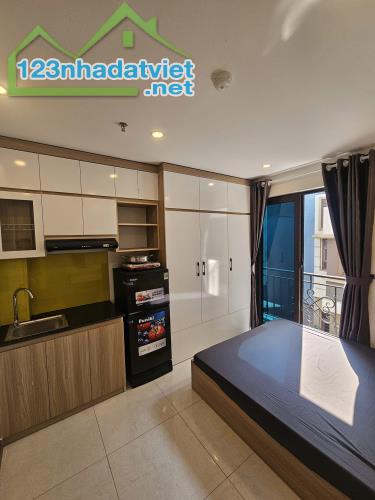 Cần bán gấp nhà dòng tiền cao phố Âu cơ 90m2, 6T, 20P khép kín đủ đồ, thang máy giá tốt