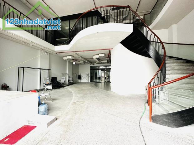 Mặt Phố Xuân La,Tây Hồ-267M x9.5T-MT 12M-Kinh Doanh-MT Quyền Lực-GP Chuẩn-Chỉ 205 tỷ - 2