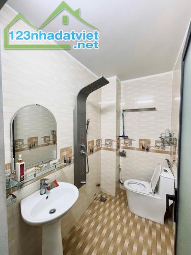 Bán nhà mới, đẹp, 5 tầng, hẻm xe hơi Phú Thọ Hòa - Tân Phú, sổ hồng riêng chỉ 5.55 tỷ, TL.