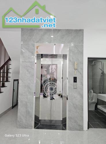 NHÀ XUÂN LA TÂY HỒ , 6T , THANG MÁY, MỚI TINH