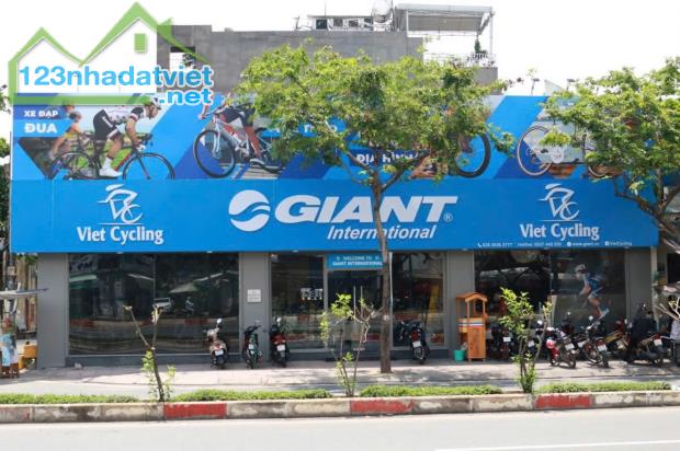 Bán Nhà Góc 2 Mặt Tiền 37 Phạm Văn Đồng, Quận Gò Vấp. Ngang Khủng 18m - 39 Tỷ - 2