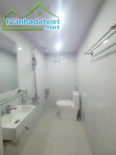 Nhà Việt Hưng tự xây chắc cốp - 56m - 4 ngủ - Ô tô đỗ vô tư - Chỉ 7 tỷ nhỏ - 4