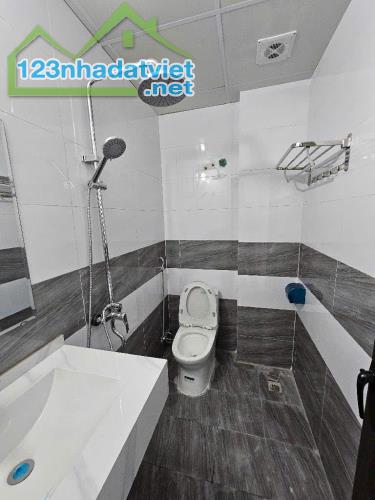 Bán Nhà Kim Giang 40m²6 t thang Máy ÔTô Đỗ Cửa cách Phố 30m KD hoặc đầu tư cực đẹp 11 tỷ - 3