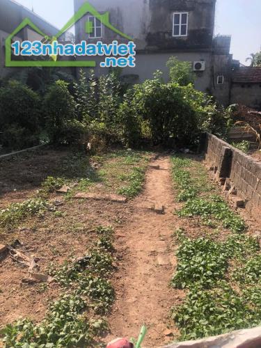 Đất Đẹp Tây Hồ- Sát 2 Cụ Rồng- Ô Tô Đỗ Cửa- 48m- Vuông Vắn- Gần Phố- Khu Nhiều Tây- 11 Tỷ - 2