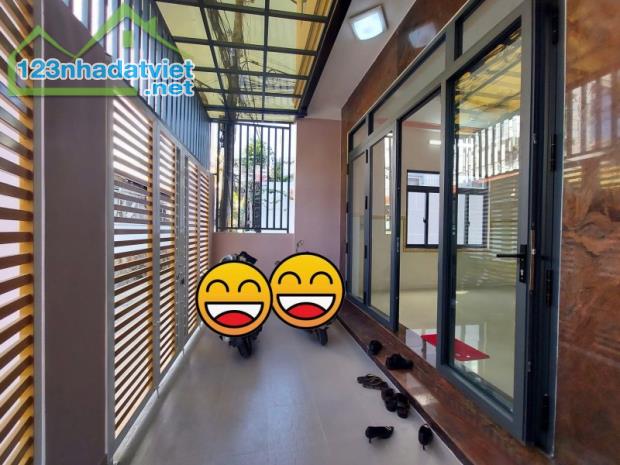 Gấp bán nhà Thủ Đức, 4 tầng, dt 95m2, giá 9T1, gần Ngô Quyền, Quận 9(cũ). - 1
