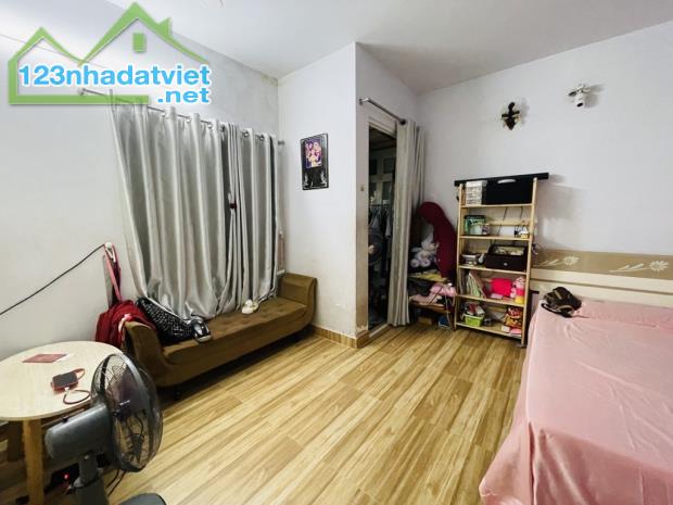 N215 - Nhà QUẬN 3 - 453/  LÊ VĂN SỸ- 1 trệt 3 lầu - 40m2 , nhà mới đẹp , chỉ 5 tỷ 4 - 4