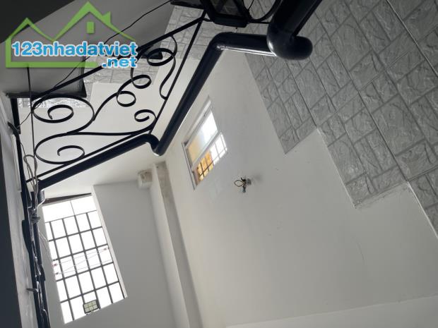 N215 - Nhà QUẬN 3 - 453/  LÊ VĂN SỸ- 1 trệt 3 lầu - 40m2 , nhà mới đẹp , chỉ 5 tỷ 4 - 5