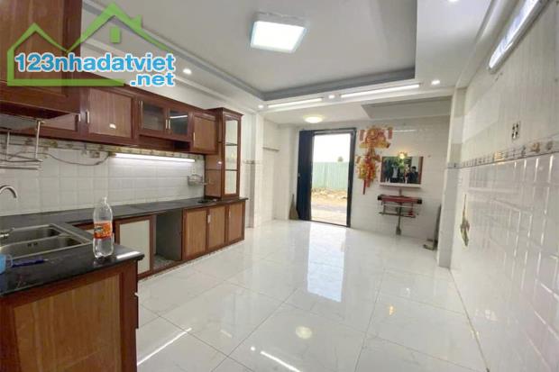 Bán nhà hẻm 8m, Đường số 53 P.14 Gò Vấp, 72m² (4m x 18m) 5 Tầng - Giá 9.3 tỷ TL - 3
