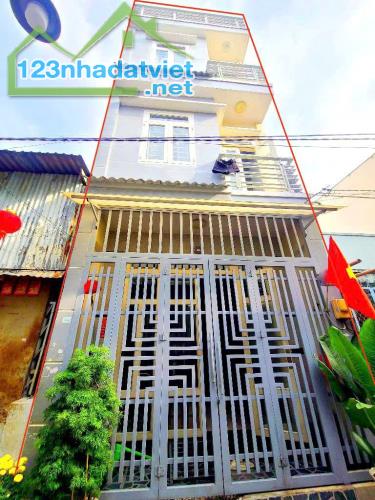 👉4 TỶ XÍU - CẠNH NGUYỄN SƠN, VĂN CAO - 40M2, 4 TẦNG - HẺM 5M XE HƠI THÔNG TỨ TUNG