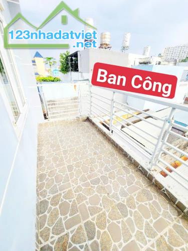 👉4 TỶ XÍU - CẠNH NGUYỄN SƠN, VĂN CAO - 40M2, 4 TẦNG - HẺM 5M XE HƠI THÔNG TỨ TUNG - 5