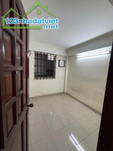 MT NGUYỄN KIỆM - ĐỒI DIỆN BV 175 - VỪA Ở VỪA KINH DOANH - 75M2 (4,7x16) 4 TẦNG, 4PN CHO - 1