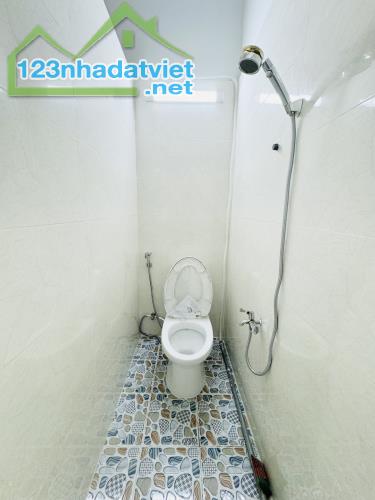 (S343) Khu vực hiếm nhà bán. Lạc Long quân + Âu Cơ-Q11. Nhà mới vào ở ngay -kết cấu 2 tầng - 2