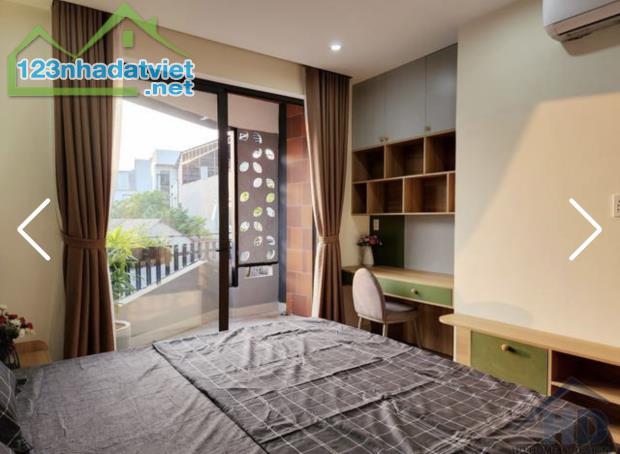 Nhà 3 tầng mới xây full nội thất xịn xò đường Âu Cơ . DT:71m . Ngang 4m5 . Giá : 3tỷ550 - 2