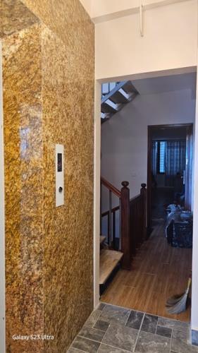 BÁN NHÀ TRỊNH CÔNG SƠN - VIEW HỒ TÂY - 79M² - 5 TẦNG - GIÁ 19.8 TỶ