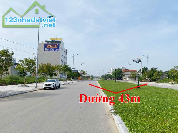 BÁN ĐẤT QUẢNG TRƯỜNG BIỂN SẦM SƠN - MẶT TIỀN 10M, VỊ TRÍ ĐẮC ĐỊA, TIỀM NĂNG SINH LỜI CAO! - 2