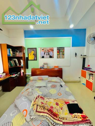 NHÀ ĐẸP NGUYỄN XÍ 5 TẦNG KIÊN CỐ, NỞ HẬU - HẺM OTO - DT 115m2 - GIÁ 11.8 TỶ