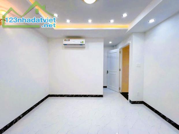 BÁN NHÀ ĐẸP ĐƯỜNG THÍCH QUẢNG ĐỨC, PHÚ NHUẬN. 4 TẦNG, DTSD 160 M2, BỀ NGANG KHỦNG 8M HIẾM. - 5