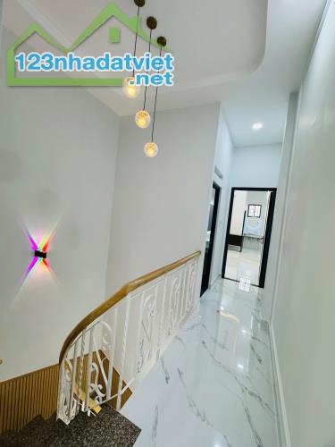 LƯU HỮU PHƯỚC P15,Q8 - 51m2 NHÀ MỚI - VỊ TRÍ ĐẸP - HXH KIA VÀO TẬN CỬA - chỉ 4.55 tỷ - 3