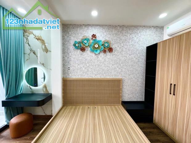 BÁN NHÀ :Đ. LÂM VĂN BỀN. Q 7. CẠNH CHỢ CX NH. DT: 75 M2. 2 TẦNG 3PN. GIÁ 8.8 TỶ. - 5