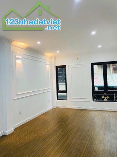 Bán nhà đường Lạc Long Quân, quận Tây Hồ, 5 tầng, mặt tiền 4,8m, vài bước ra hồ Tây - 4