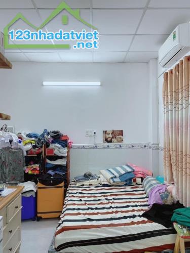 (S344) Hẻm 9m rất hợp Kinh Oanh Spa 👉Nhà mới 3 tầng khu đông dân cư - Giá chỉ 3,9.t -Lạc - 3