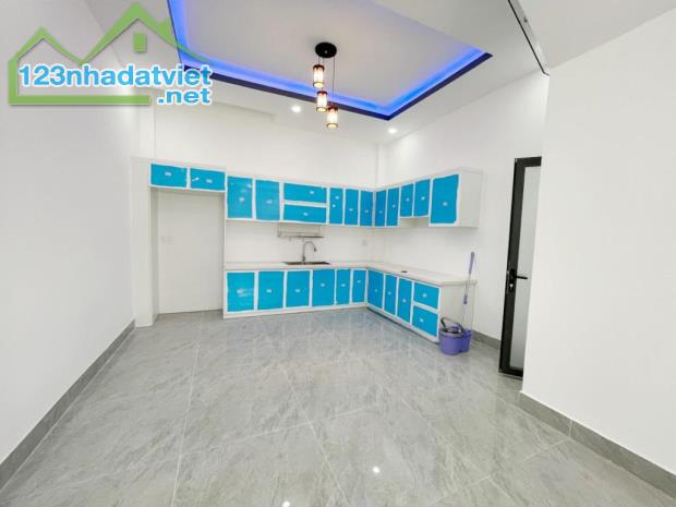 🏡🔥🔥 Bán nhà mới  xây 4 tầng  thạnh Xuân 25 quận 12 💰 chỉ  hơn 5 tỷ    + Diện tích: 51m