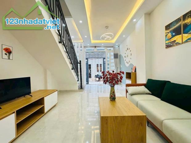 Bán nhà 68m², 2PN, 2WC, Tân Tạo, Bình Tân, 3.7 tỷ, sổ hồng