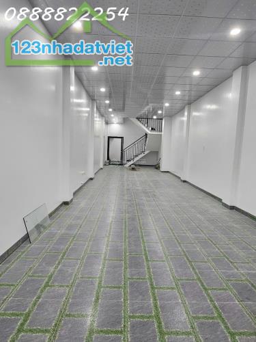 Cho thuê nhà 4x22m mặt tiền Nguyễn Văn Cừ, phường An Hòa, quận Ninh Kiều, nhà mới xây 100% - 3