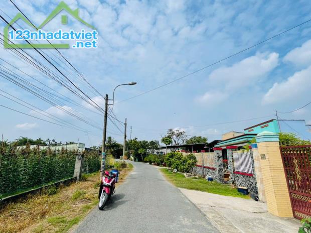 Bán Đất Mặt Tiền Số 16 Xã Tân Thông Hội, Diện Tích 329m2, Sổ Hồng Riêng - 1