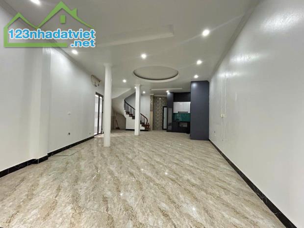 Bán Nhà Nguyên Xá 60m² Chỉ 10.7 Tỷ - Vị Trí Đẹp, Kinh Doanh