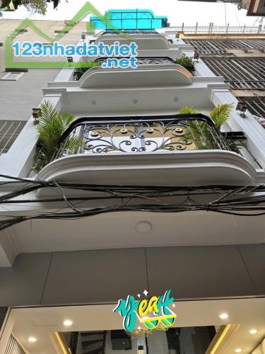 NHÀ ĐẸP-PHÂN LÔ-GẦN KINH DOANH-ÔTÔ-55M2-13 TỶ500TR-NGUYỄN VĂN HUYÊN-NGUYỄN KHÁNH TOÀN-CẦU