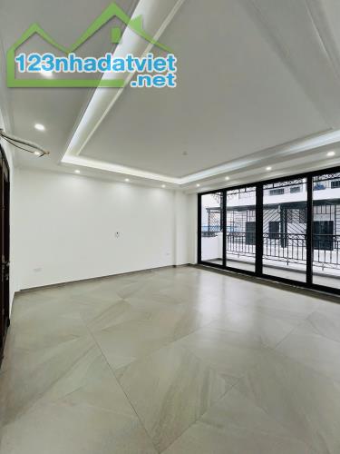 💥Siêu phẩm Phùng Chí Kiên 94m 8T Thang máy, KD Văn phòng, 34.8 Tỷ💥 - 2