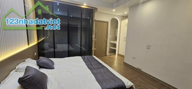 Giảm 1 tỷ Chủ cần Bán gấp nhà đẹp Xuân La 36m2, 6T, full đồ nội thất như hình, giá tốt