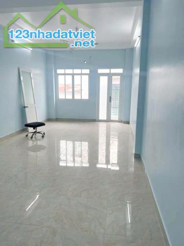 Nhà 2 lầu+ST/5PN Âu Dương Lân P3Q8 sổ hồng hoàn công - 3