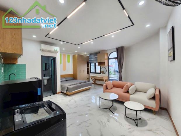 *** BÁN NHANH -Toà nhà đẹp CHDV mới 100% - siêu vị trí khu vực trung tâm Quận 10 - 2