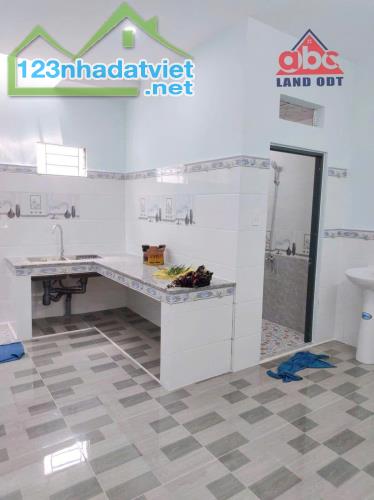 Bán nhà 1 trệt 1 lửng đường xe hơi, Tam Hiệp, Biên Hòa, 82m2, giá 2 tỷ 990.