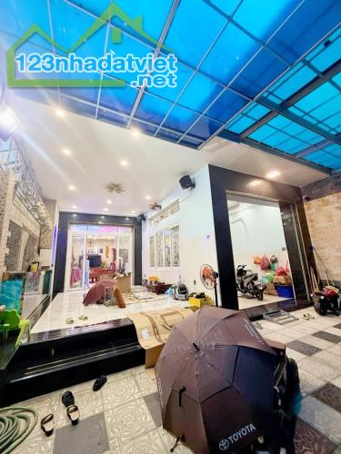 NHÀ 8 X 20M BÌNH LONG- BÌNH TÂN- HẺM 8M- 3 TẦNG CHỈ 11.2 TỶ. - 1