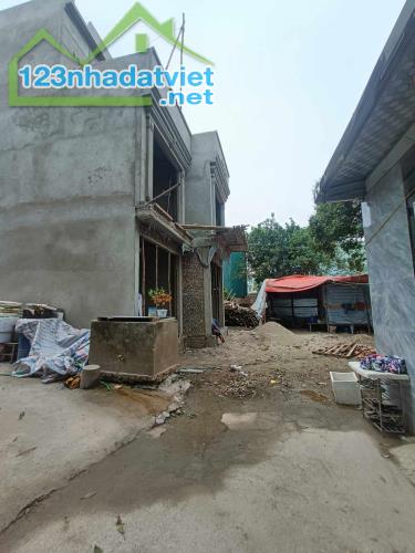 Bán đất Cự Khối 34m mặt tiền 3,4m Giá 2,4tỷ - 2