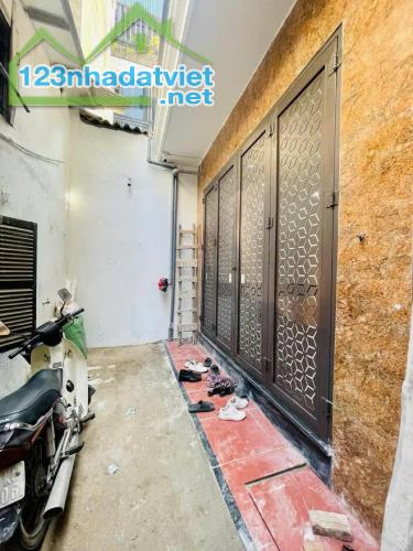 **Tuyệt phẩm nhà 6 tầng, 9PN, 10WC - Kim Ngưu, Hai Bà Trưng - 12.9 tỷ**

**Hoặc:**

**Nhà