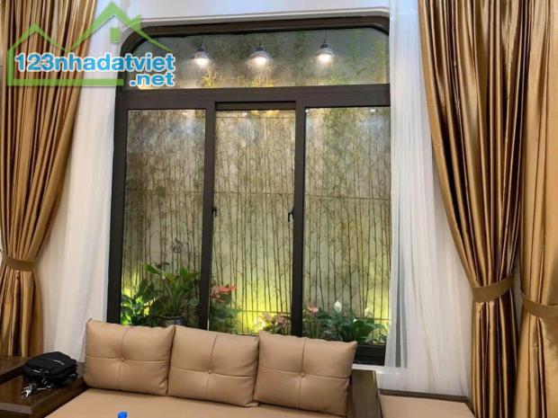 Bán Nhà Hồ Tùng Mậu 40m² Chỉ 8.3 Tỷ – Không Gian Xanh, Đáng Sống