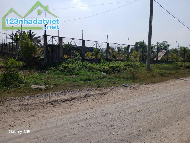 ĐẤT VIEW KÊNH, NGUYỄN VĂN BỨA HÓC MÔN 1740M2 NGANG 60M CHỈ 17 TỶ TL - 2