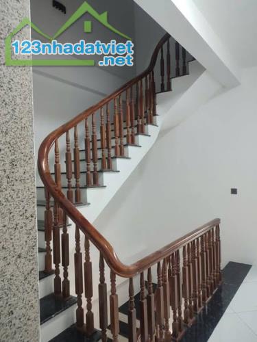 Bán nhà phố Đỗ Nhuận, quận Bắc Từ Liêm 5 tầng, diện tích 79m2 - 3